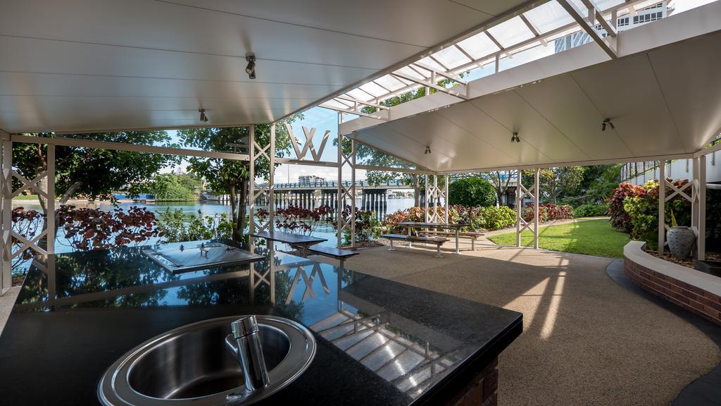 Waterways Apartments Surfers Paradise Extérieur photo