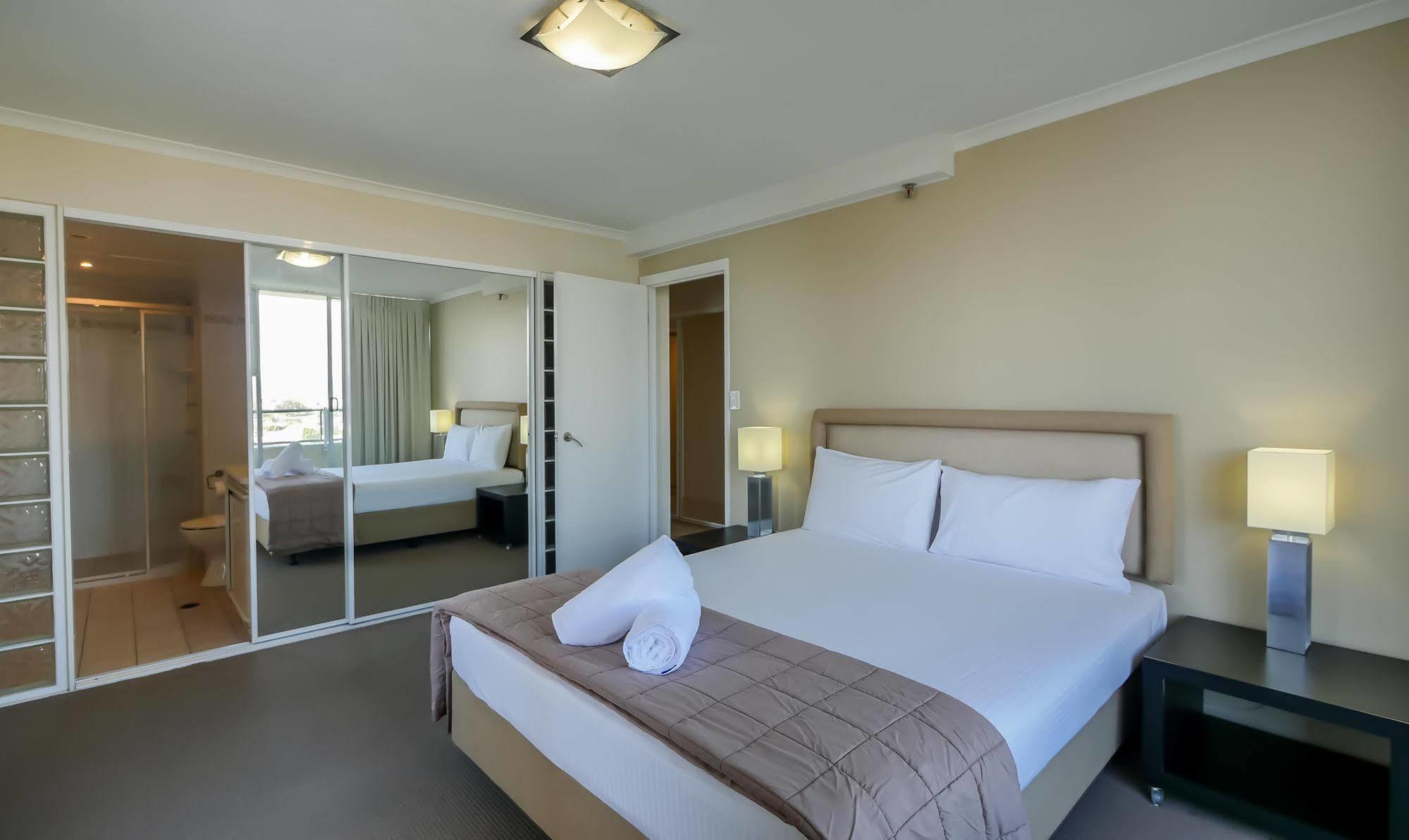 Waterways Apartments Surfers Paradise Extérieur photo