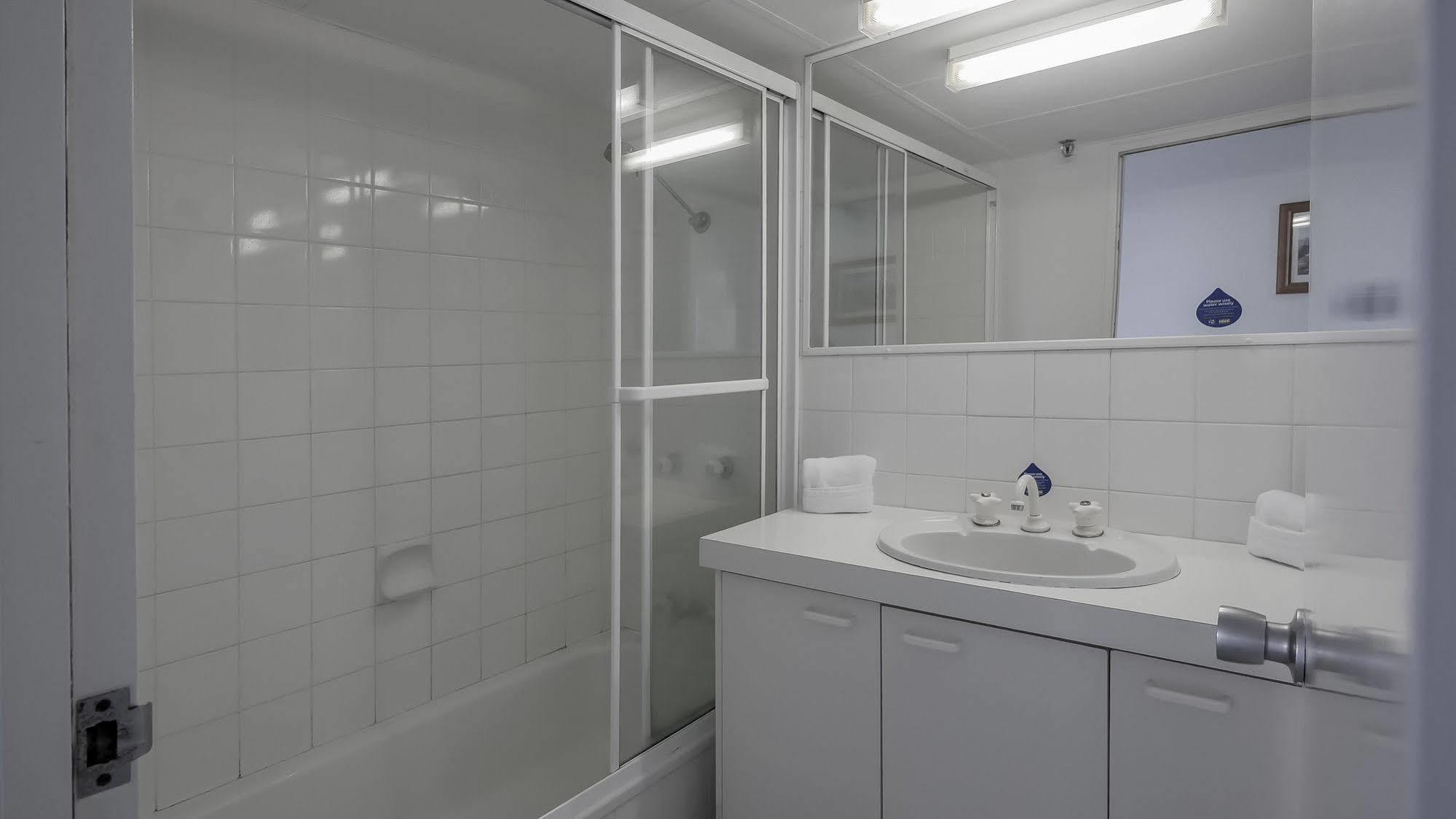 Waterways Apartments Surfers Paradise Extérieur photo