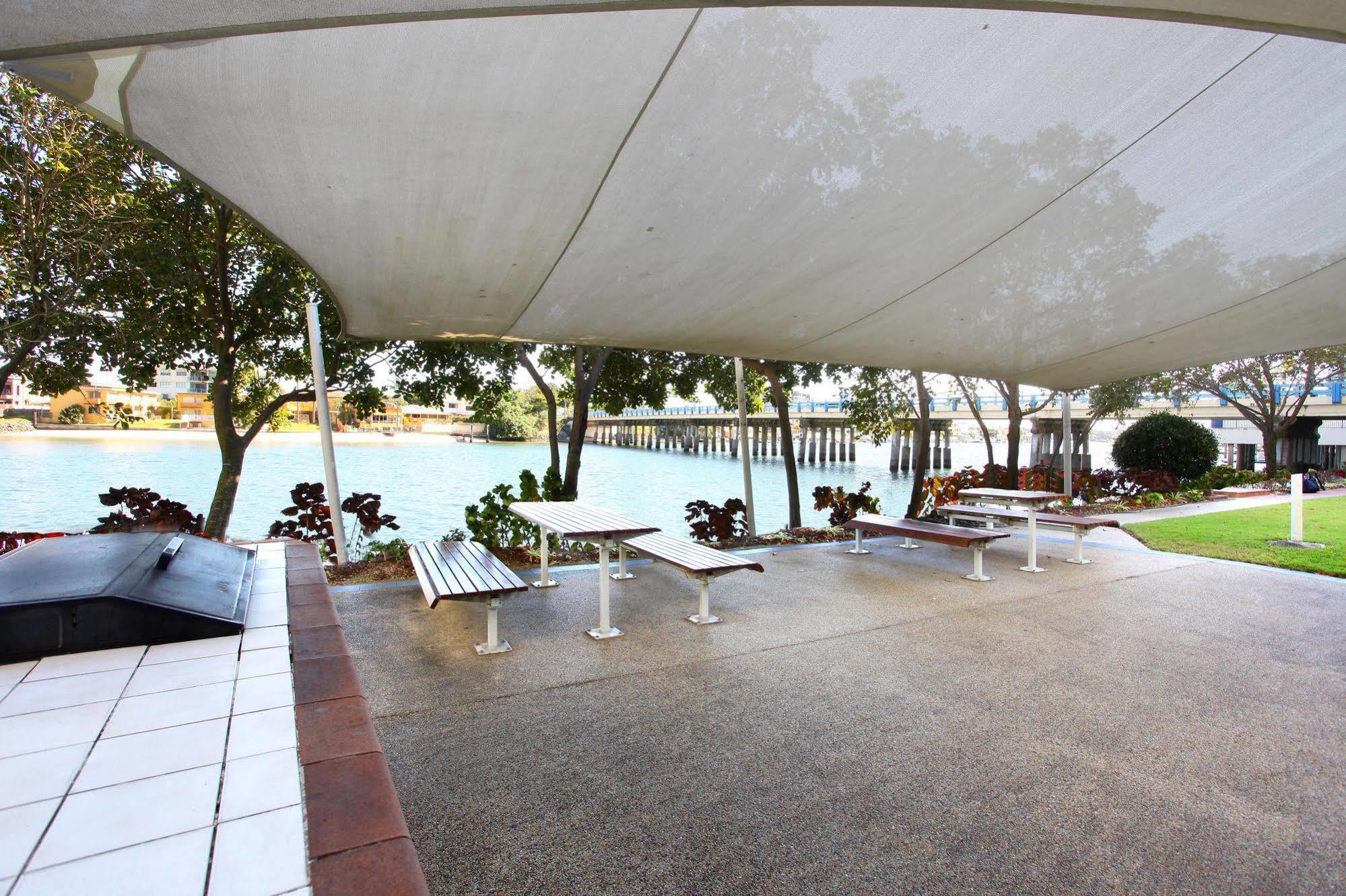 Waterways Apartments Surfers Paradise Extérieur photo